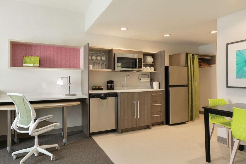 Room image 3